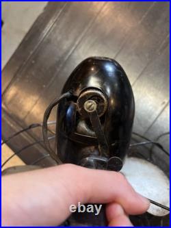 10 1939 Antique EMERSON ELECTRIC 2450B Oscillating Cast Iron Metal Electric Fan 10 1939 Antique EMERSON ELECTRIC 2450B Oscillating Cast Iron Metal Electric Fan