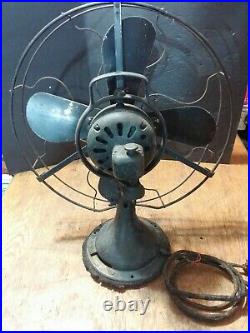 16 HUNTER Electric Ocsillating Fan Vintage Antique