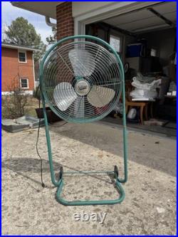 1950s Mid-Century Emerson Electric Seabreeze Roll-About Adjustable 2-Speed Fan 1950s Mid-Century Emerson Electric Seabreeze Roll-About Adjustable 2-Speed Fan
