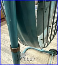 1950s Mid-Century Emerson Electric Seabreeze Roll-About Adjustable 2-Speed Fan 1950s Mid-Century Emerson Electric Seabreeze Roll-About Adjustable 2-Speed Fan