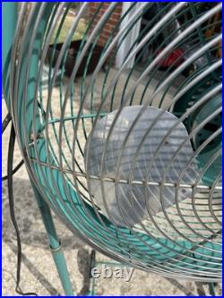 1950s Mid-Century Emerson Electric Seabreeze Roll-About Adjustable 2-Speed Fan 1950s Mid-Century Emerson Electric Seabreeze Roll-About Adjustable 2-Speed Fan