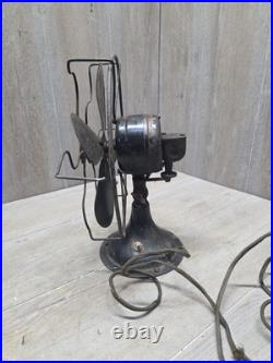 ANTIQUE VINTAGE R&M JUNIOR 8 INCH ELECTRIC FAN (NEEDS REPAIRED But Works) ANTIQUE VINTAGE R&M JUNIOR 8 INCH ELECTRIC FAN (NEEDS REPAIRED But Works)