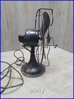 ANTIQUE VINTAGE R&M JUNIOR 8 INCH ELECTRIC FAN (NEEDS REPAIRED But Works) ANTIQUE VINTAGE R&M JUNIOR 8 INCH ELECTRIC FAN (NEEDS REPAIRED But Works)