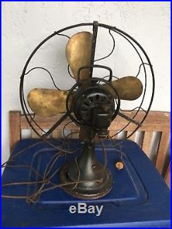 Antique 16 GE 3 Speed Cast Iron Oscillating Fan Brass Blades AOU 75425 WORKS