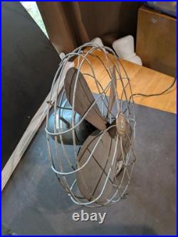 Antique 18 Emerson Electric 3-Speed Fan Model 79648SH. IT WORKS