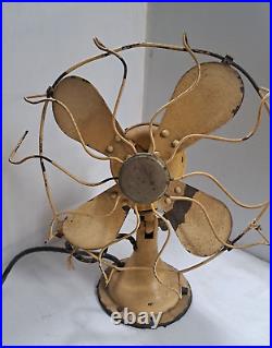 Antique 1920-30s Metal/ Cast Iron Westinghouse Oscillating Desk Fan Style 363329 Antique 1920-30s Metal/ Cast Iron Westinghouse Oscillating Desk Fan Style 363329
