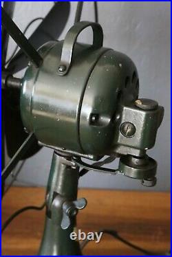 Antique 6 blade Industrial fan 16 Oscillating Fan Military Green 3 speed Vtg