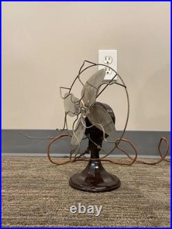 Antique 8 Gem Fan Metal Blade & Bakelite Base Works Desk Or Table