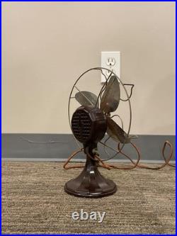 Antique 8 Gem Fan Metal Blade & Bakelite Base Works Desk Or Table