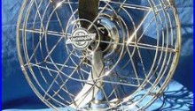 Antique Art Deco Streamline chrome FRESHND AIRE electric fan Model 17RC Chicago