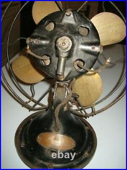Antique Brass Blade Oscillating Table Fan Menominee Electric Manufacturing 500