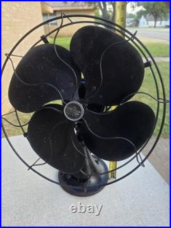 Antique CAST IRON EMERSON THE ELECTRIC MFG CO. 3 SPEED OSCILLATING FAN DESK FAN
