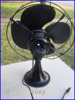 Antique CAST IRON EMERSON THE ELECTRIC MFG CO. 3 SPEED OSCILLATING FAN DESK FAN