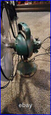 Antique GENERAL ELECTRIC Oscillating 16 Blade Fan Type AOU GE Fan Working