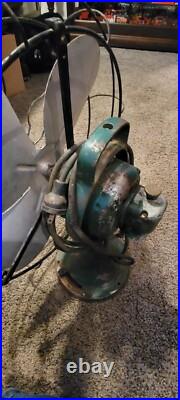 Antique GENERAL ELECTRIC Oscillating 16 Blade Fan Type AOU GE Fan Working