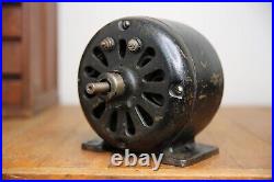 Antique Gillespie Alternating Electric Motor Fan Base tool pancake industrial