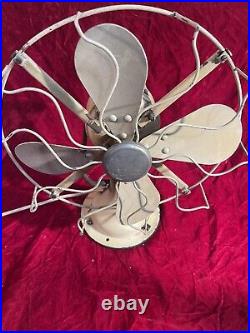 Antique IVORY Metal/ Cast Iron Westinghouse Oscillating Desk Fan Style 363329B