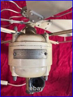 Antique IVORY Metal/ Cast Iron Westinghouse Oscillating Desk Fan Style 363329B