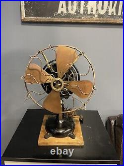 Antique Menominee Electric Fan 12 Snowflake Oscillator Tab Foot Base