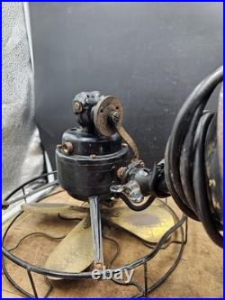 Antique Robbins & Myers 3 Speed Ohio Oscillating Fan Brass Blades 3100 AC-DC