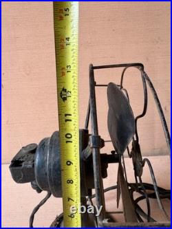 Antique Robbins & Myers #5612 8 Oscillating Desk Fan R&M Flag Working 1925-1932