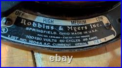 Antique Robbins & Myers Electric 3 Speed Oscillating 18 Fan 4 Blades 1604-A