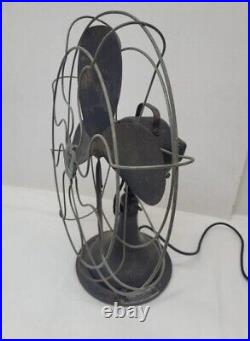 Antique Robbins & Myers Electric 3 Speed Oscillating 18 Fan 4 Blades 1604-A