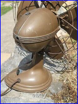 Antique Robbins & Myers HUNTER Electric 3 Speed Oscillating 18 Fan Streamlined