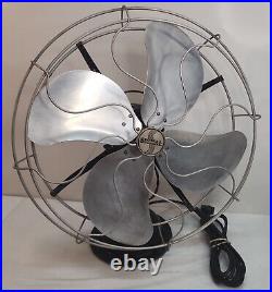 Antique SIGNAL 17 1930s Art Deco Osculating Electric Fan Model No. 1250A WORKS