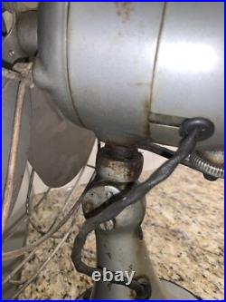 Antique Vintage 17 Emerson Fan 3 Speed, 4 blade Model 79648 SD. Working well