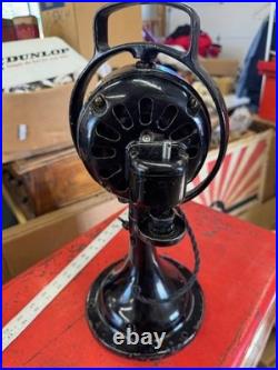 Antique Vintage General Electric GE 3 Speed Oscillating Table Desk Fan 146079
