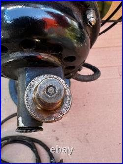 Antique Westinghouse Oscillating Desk Fan. Working Good