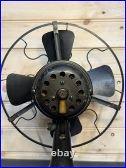 Antique Westinghouse Whirlwind Desk Fan Black Model 253468 Working 4 Blade 8