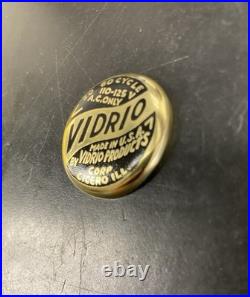 Antique fan vidrio badge