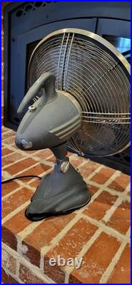 Casablana The Moderne Oscillating Table Fan 16 2968C Art Deco Vintage Fan WORKS