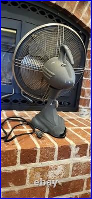 Casablana The Moderne Oscillating Table Fan 16 2968C Art Deco Vintage Fan WORKS