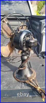 Emerson 24646 12 3 Speed Oscillating Fan