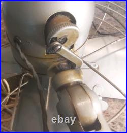 Emerson 79648-SD 16 Fan 3 Speed Oscillating Fan With Tilt Adjustment (Works) Emerson 79648-SD 16 Fan 3 Speed Oscillating Fan With Tilt Adjustment (Works)