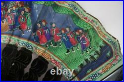 Fine Antique Chinese Lacquer Hand Painted Figural Court Scene Brise Fan