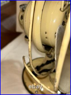GE 8 Quiet Blade Oscillating Desk Fan Circa 1933 Ivory Original Rare
