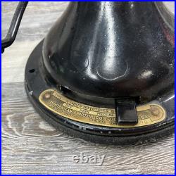 Hunter Fan & Motor Co Type 16 4-Blade 3 speed Serial No SR13699 Fulton, N. Y