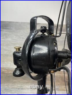 Hunter Fan & Motor Co Type 16 4-Blade 3 speed Serial No SR13699 Fulton, N. Y