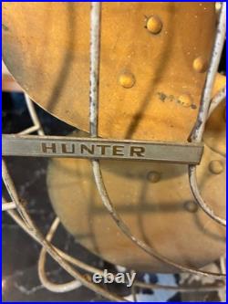 Hunter Zephair Vtg. Oscillating Fan CAT. NO. 235 TYPE C-12 WORKS withGold Blades