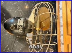 Hunter Zephair Vtg. Oscillating Fan CAT. NO. 235 TYPE C-12 WORKS withGold Blades