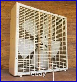 Lakewood Model S-223 20 Portable 3 Speed 5700 CFM Electric Box Fan Lakewood Model S-223 20 Portable 3 Speed 5700 CFM Electric Box Fan