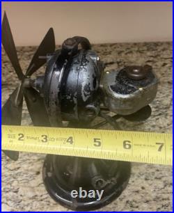 Menominee Electric Co DC Or AC 11 Tall Electric Fan With Cradle To Restore HTF