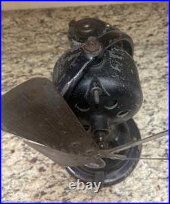 Menominee Electric Co DC Or AC 11 Tall Electric Fan With Cradle To Restore HTF