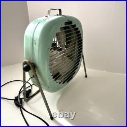 Rare Vintage Torrington Manufacturing Aqua Blue Standing Fan Works Great
