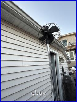 SIGNAL ELETRIC FLOOR FAN MODEL P1251 Rare Model. Working But Doesn't isolate