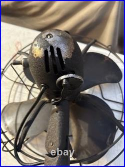 SIGNAL ELETRIC FLOOR FAN MODEL P1251 Rare Model. Working But Doesn't isolate